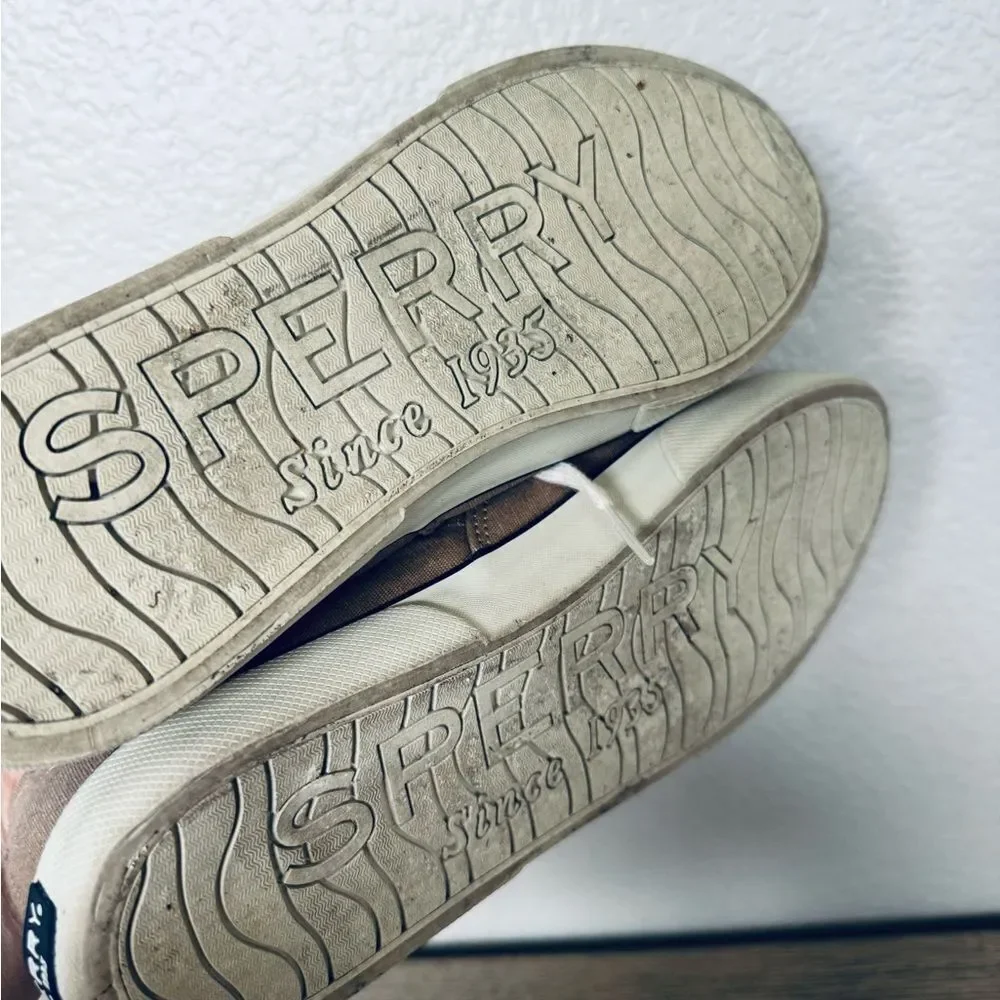 Sperry Women’s Tan Canvas Lace Up Sneakers Shoes 9